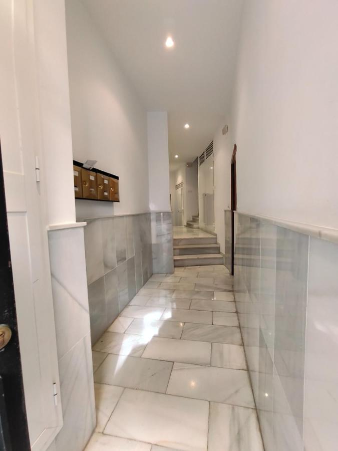 Estupendo Estudio Al Lado De Plaza La Merced Málaga Exterior foto